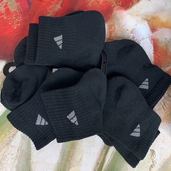 ADIDAS MEN’S CUSHIONED 6 pair QUARTER SOCKS - Picture 15 of 16